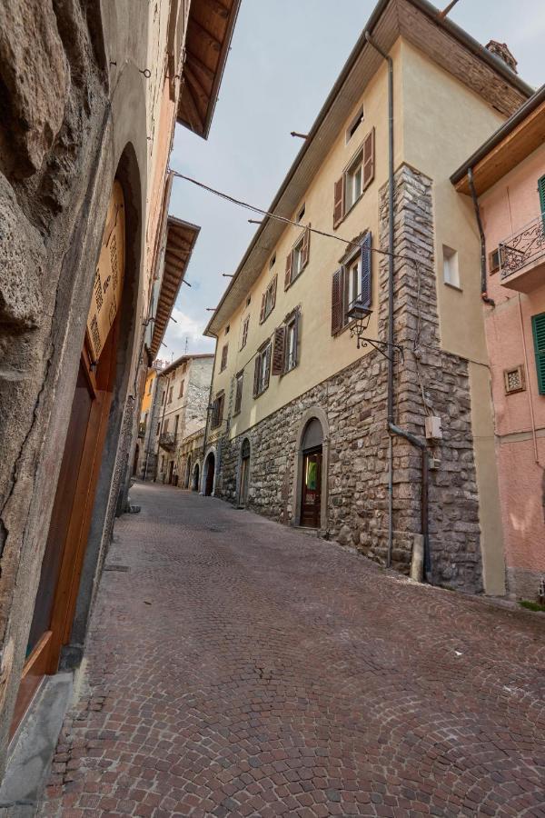 Charme Nel Borgo Di Bienno Di Design, Natura & Relax Exteriör bild